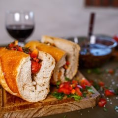 Choripán con chimichurri del Asador Don Gaucho en Padrón